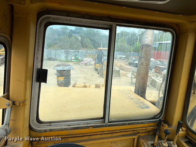 image for item DU3123 1985 Caterpillar 621B conventional scraper 