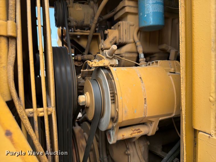 image for item DU3123 1985 Caterpillar 621B conventional scraper 