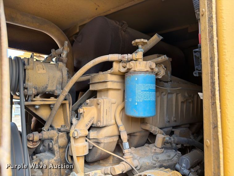 image for item DU3123 1985 Caterpillar 621B conventional scraper 