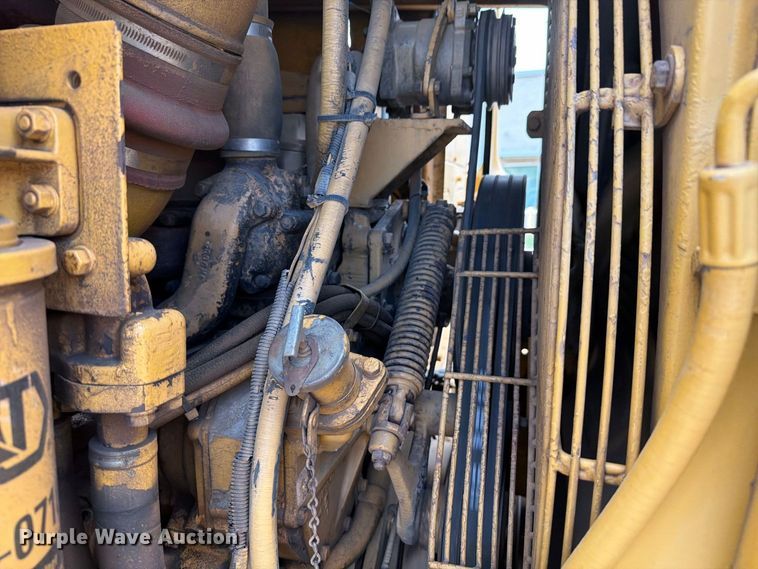 image for item DU3123 1985 Caterpillar 621B conventional scraper 