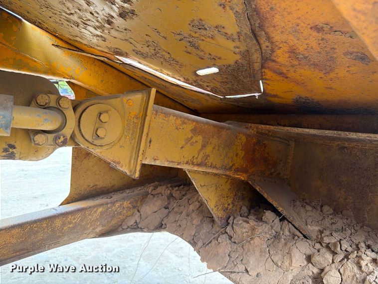 image for item DU3123 1985 Caterpillar 621B conventional scraper 