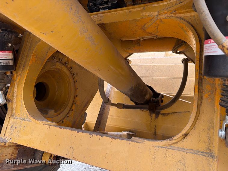 image for item DU3123 1985 Caterpillar 621B conventional scraper 