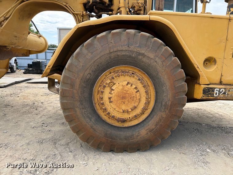 image for item DU3123 1985 Caterpillar 621B conventional scraper 