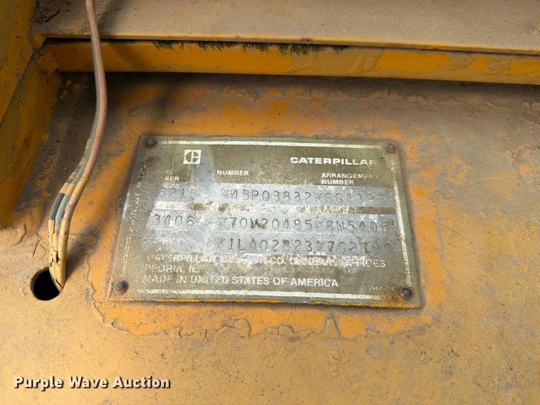 image for item DU3123 1985 Caterpillar 621B conventional scraper 