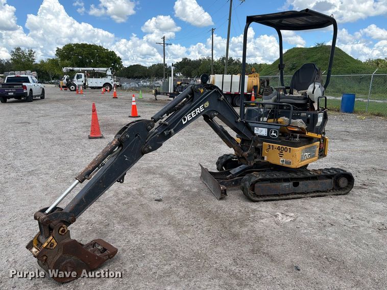 2015 John Deere 17G mini excavator