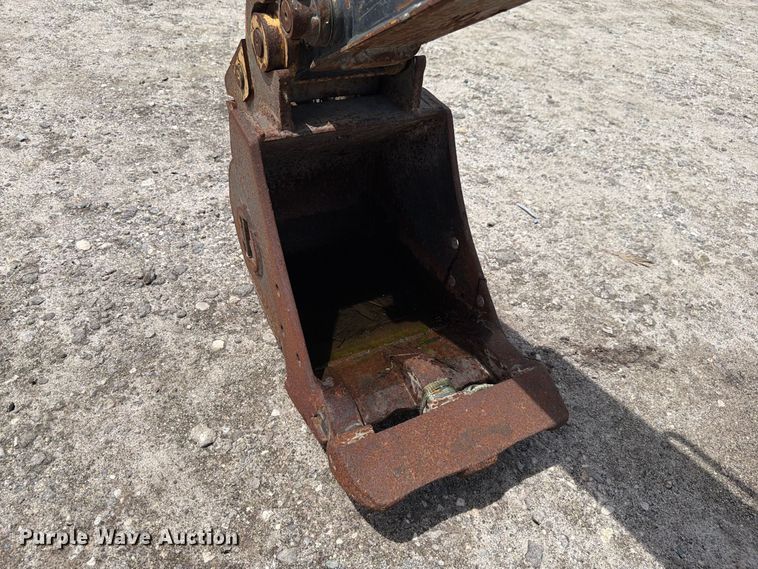 image for item DV7314 2015 John Deere 17G mini excavator