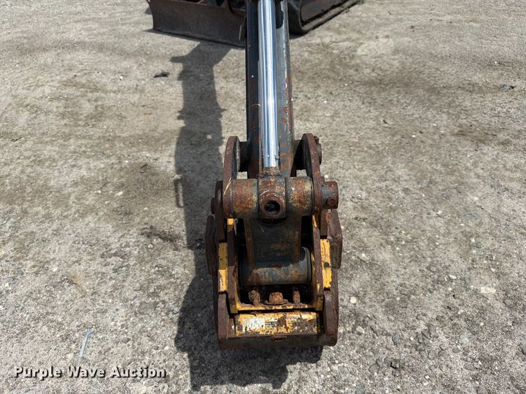 image for item DV7314 2015 John Deere 17G mini excavator