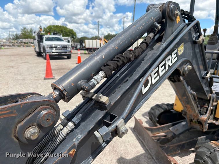 image for item DV7314 2015 John Deere 17G mini excavator