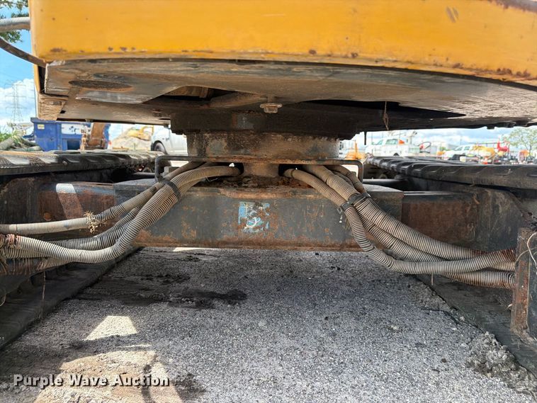 image for item DV7314 2015 John Deere 17G mini excavator