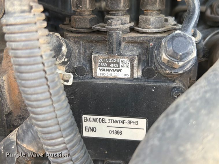 image for item DV7314 2015 John Deere 17G mini excavator