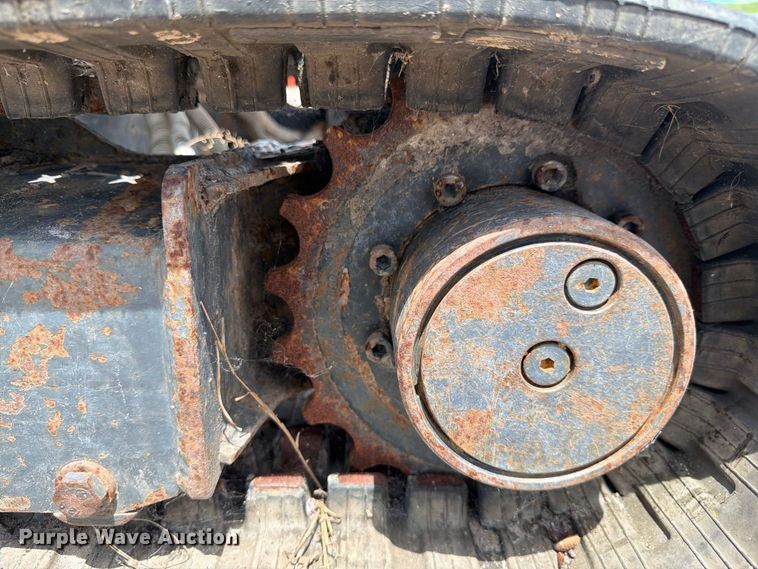 image for item DV7314 2015 John Deere 17G mini excavator