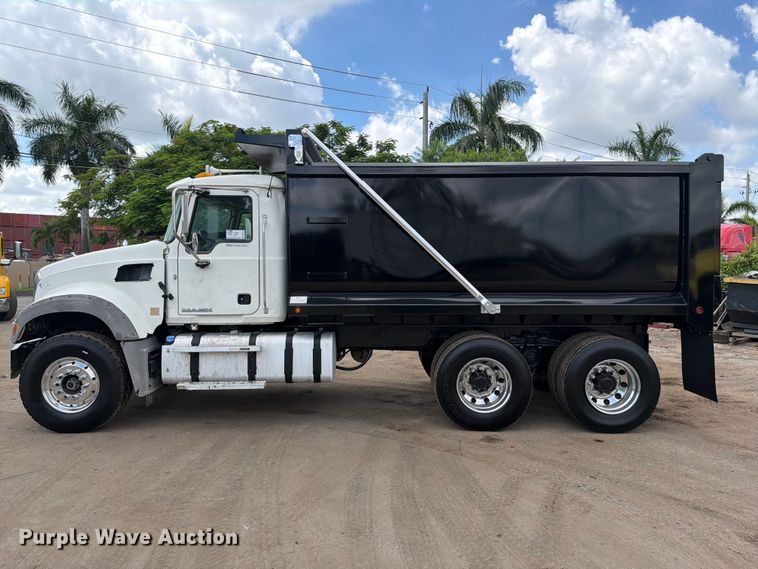 image for item DV7316 2016 Mack GU713 dump truck