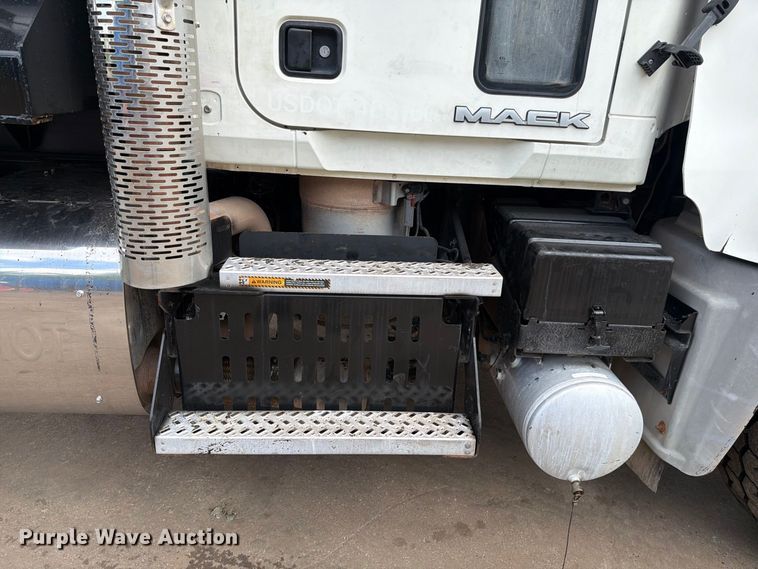 image for item DV7316 2016 Mack GU713 dump truck