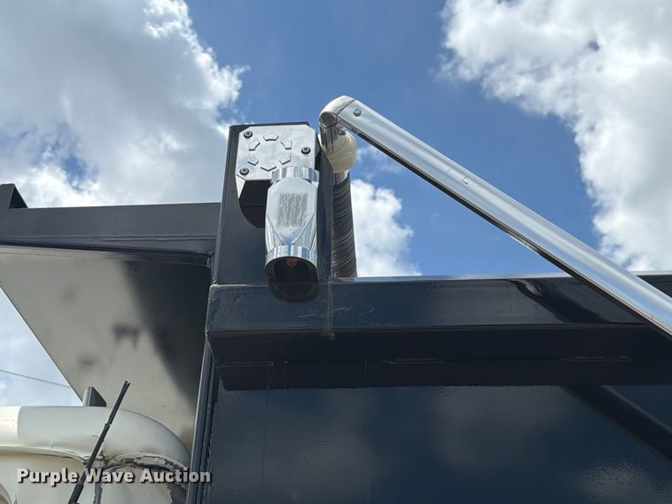 image for item DV7316 2016 Mack GU713 dump truck