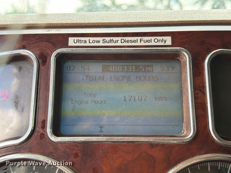 image for item DV7316 2016 Mack GU713 dump truck