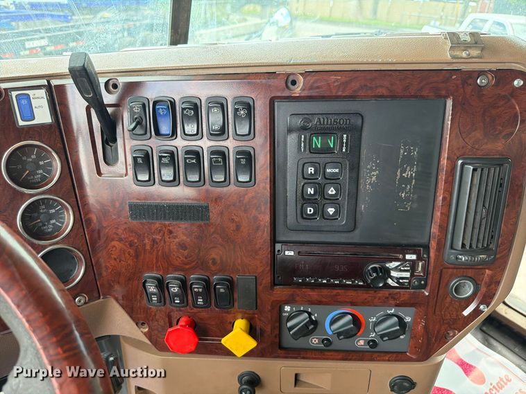 image for item DV7316 2016 Mack GU713 dump truck