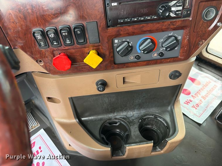 image for item DV7316 2016 Mack GU713 dump truck