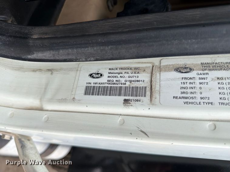 image for item DV7316 2016 Mack GU713 dump truck