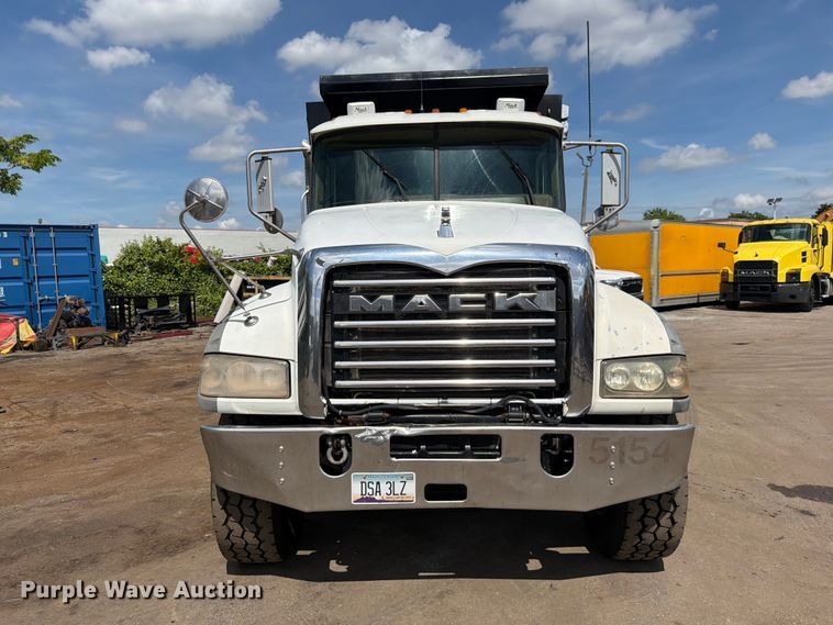 image for item DV7318 2015 Mack GU713 dump truck
