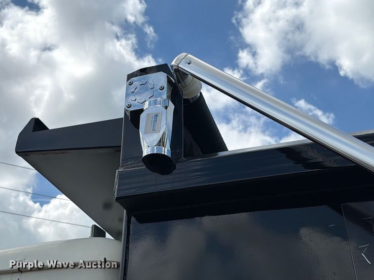 image for item DV7318 2015 Mack GU713 dump truck