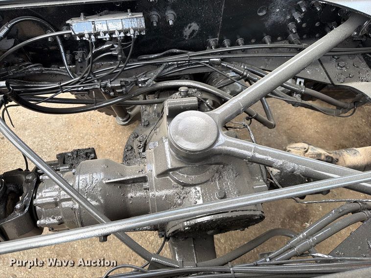 image for item DV7318 2015 Mack GU713 dump truck