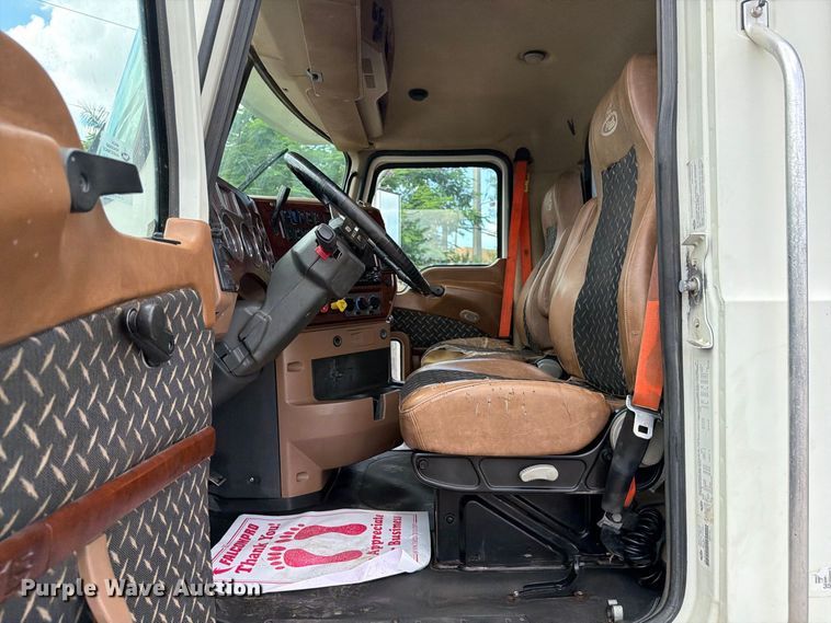 image for item DV7318 2015 Mack GU713 dump truck