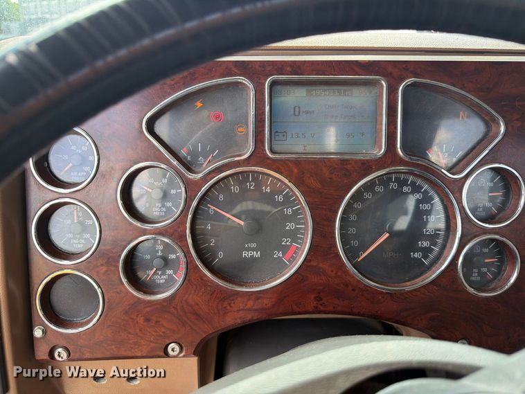 image for item DV7318 2015 Mack GU713 dump truck