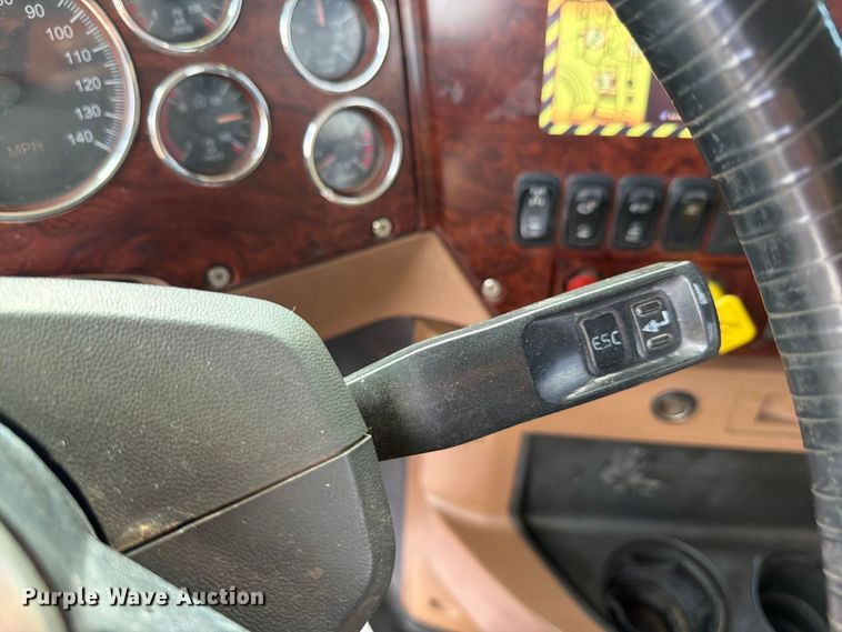image for item DV7318 2015 Mack GU713 dump truck