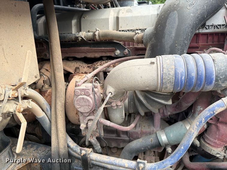 image for item DV7318 2015 Mack GU713 dump truck