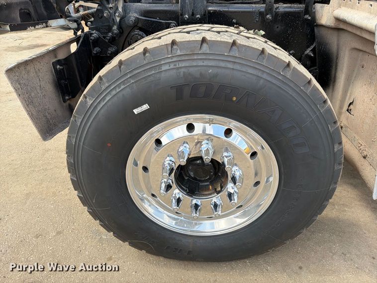 image for item DV7318 2015 Mack GU713 dump truck