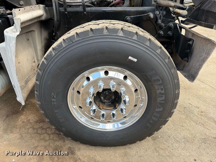 image for item DV7318 2015 Mack GU713 dump truck