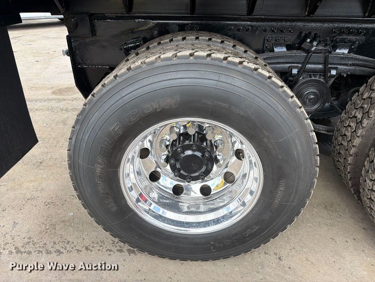 image for item DV7318 2015 Mack GU713 dump truck