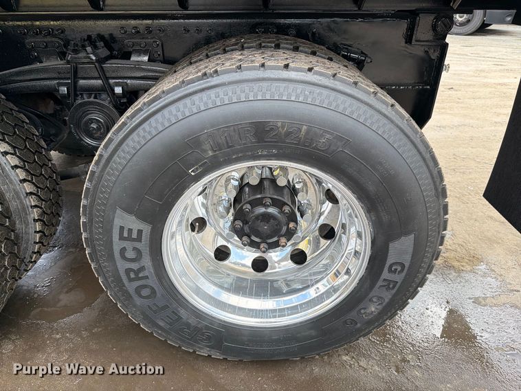 image for item DV7318 2015 Mack GU713 dump truck