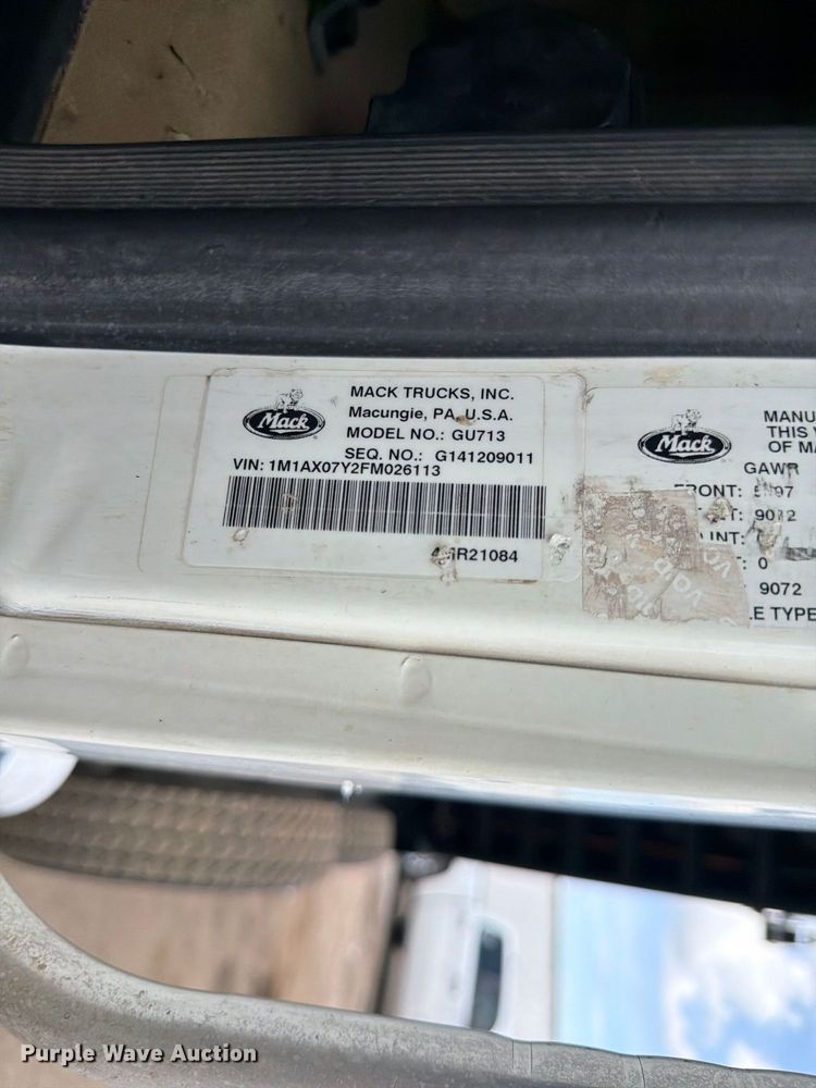 image for item DV7318 2015 Mack GU713 dump truck