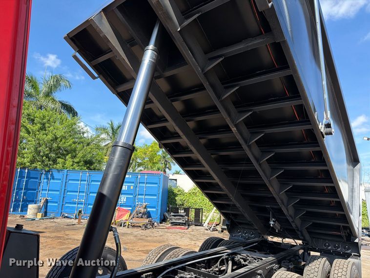 image for item DV7319 2022 Volvo VNR dump truck
