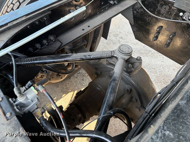image for item DV7319 2022 Volvo VNR dump truck