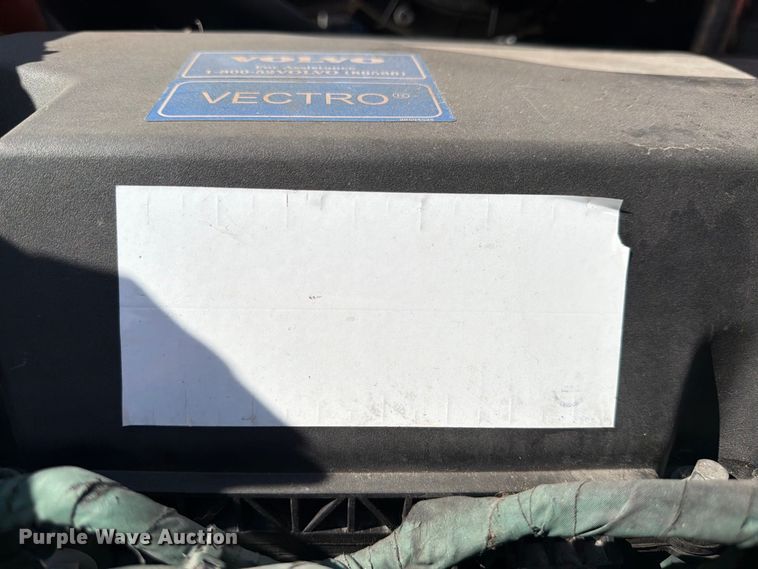 image for item DV7319 2022 Volvo VNR dump truck