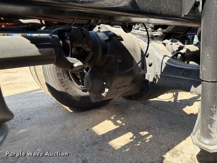image for item DV7319 2022 Volvo VNR dump truck