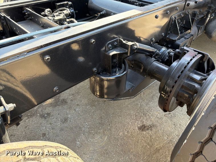 image for item DV7319 2022 Volvo VNR dump truck