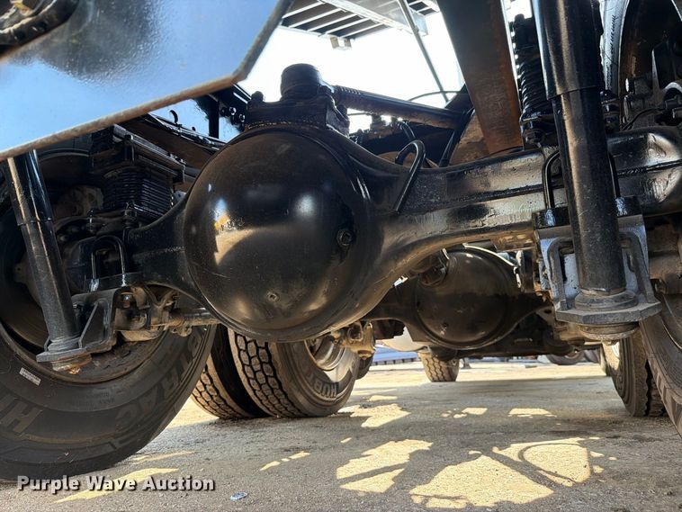 image for item DV7319 2022 Volvo VNR dump truck