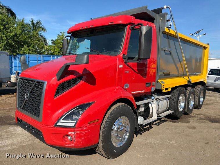 image for item DV7320 2020 Volvo VNR dump truck