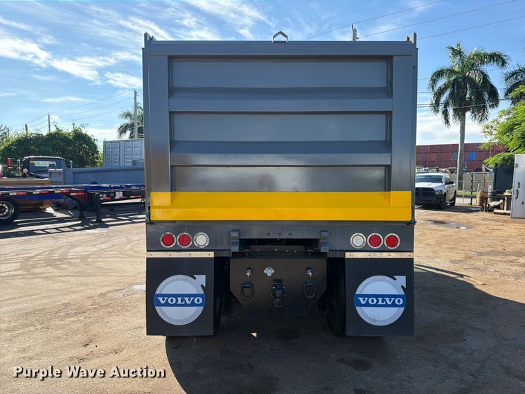 image for item DV7320 2020 Volvo VNR dump truck