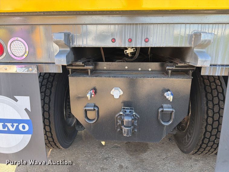 image for item DV7320 2020 Volvo VNR dump truck
