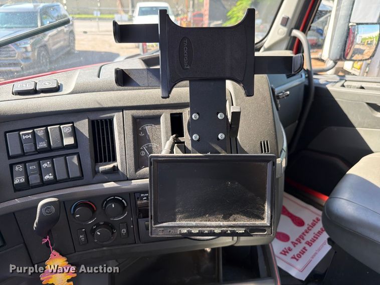 image for item DV7320 2020 Volvo VNR dump truck