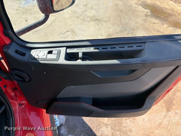 image for item DV7320 2020 Volvo VNR dump truck