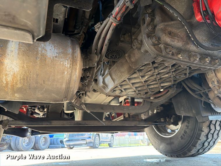 image for item DV7320 2020 Volvo VNR dump truck