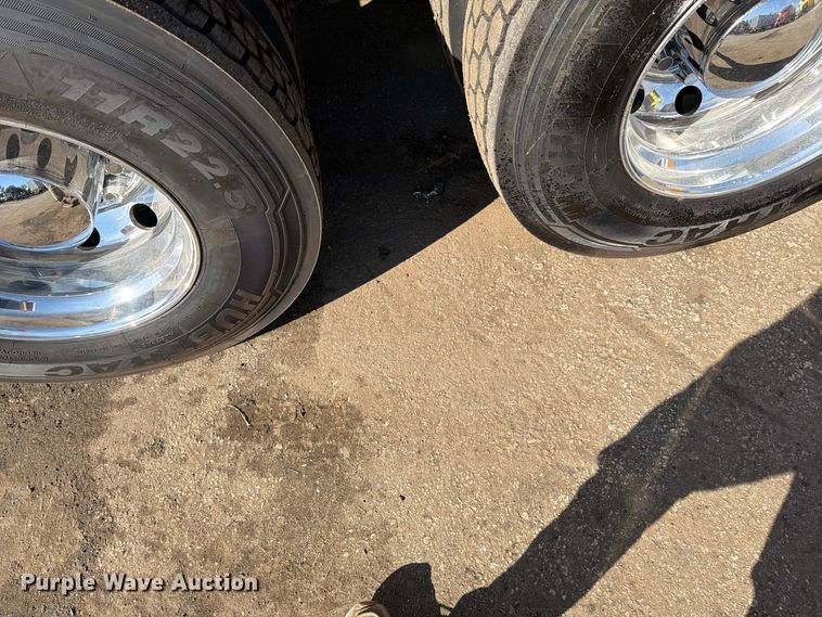 image for item DV7320 2020 Volvo VNR dump truck