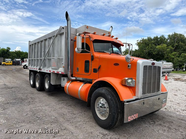 image for item DV7321 2009 Peterbilt 365 dump truck