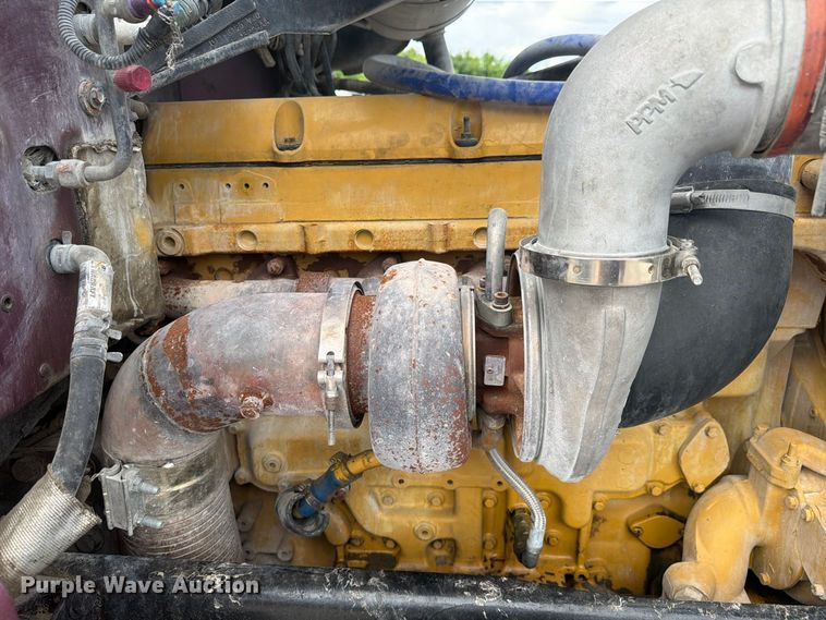 image for item DV7321 2009 Peterbilt 365 dump truck