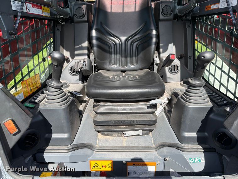 image for item DV7366 2024 Takeuchi TL10V2 tracked skid steer loader